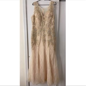 CHAMPAIGN CRYSTAL BEADED DRESS